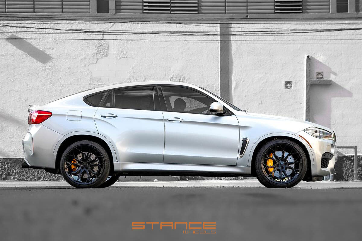 Stance SF10 Gloss Black