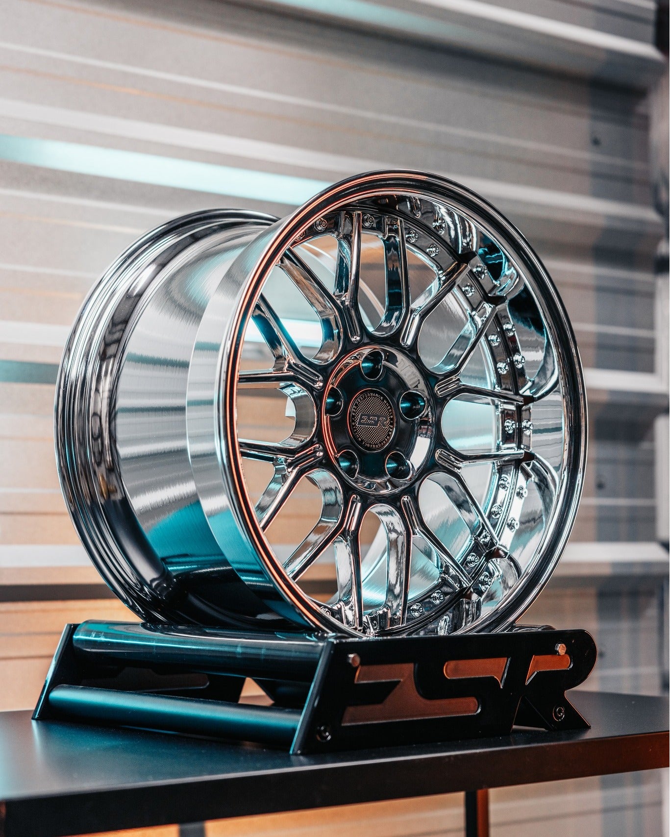 ESR CS18 Chrome
