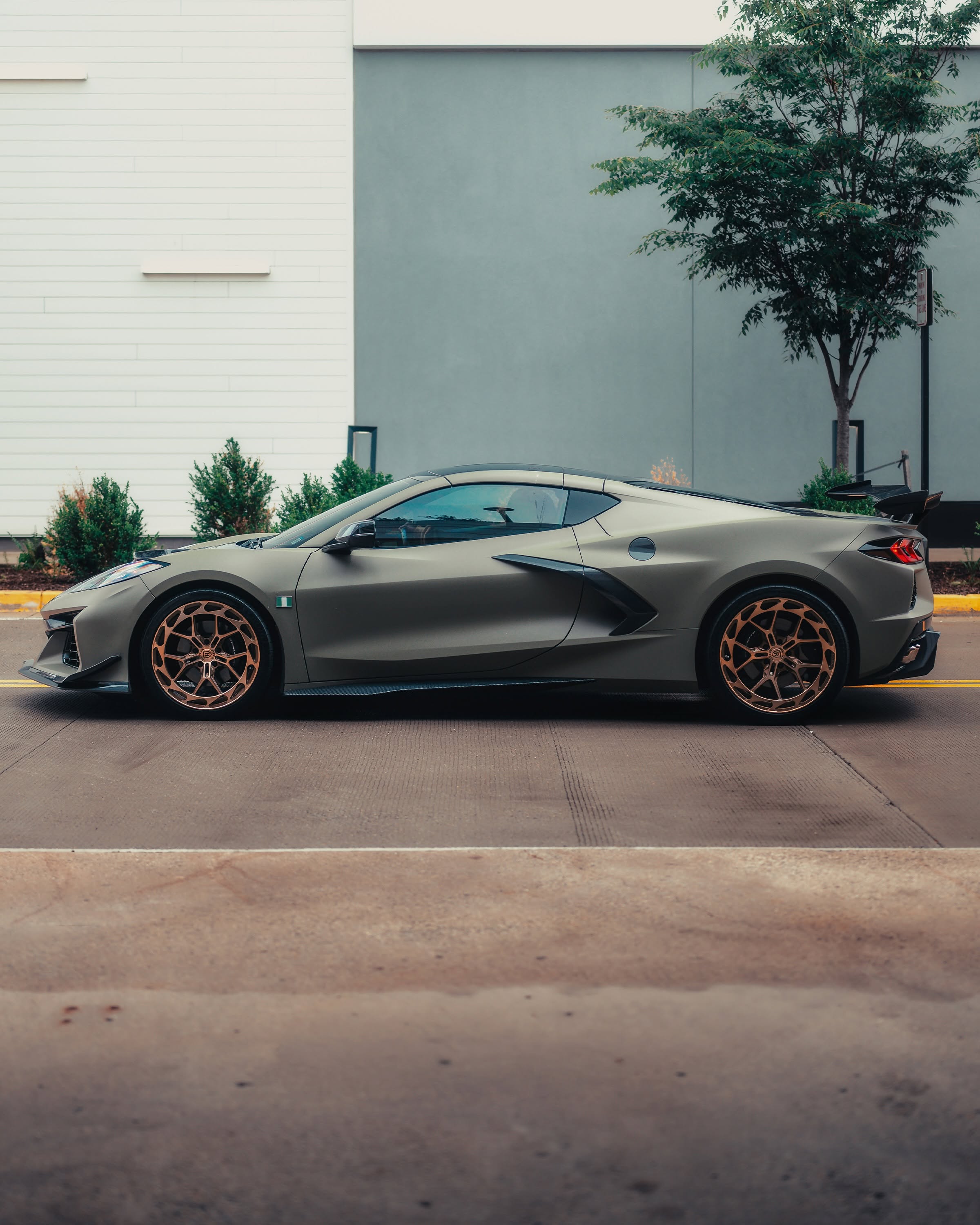 Rohana RFX19 Machine Bronze C8 Corvette (19x8.5/20x11 Setup) Full Set
