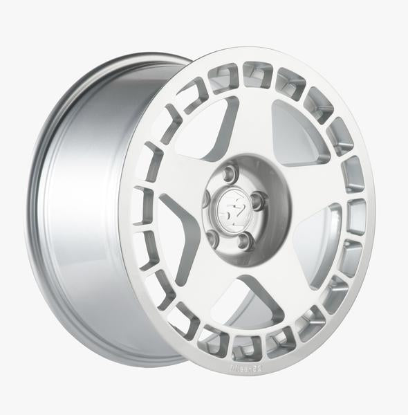 Fifteen52 Turbomac Speed Silver