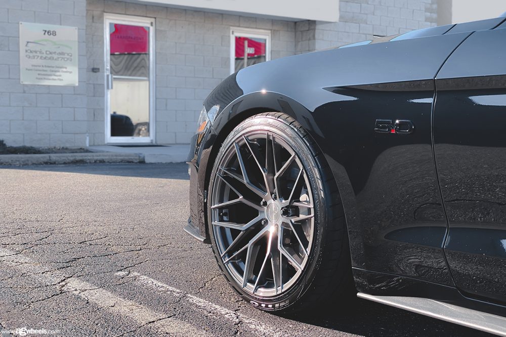 Avant Garde M520-R Dark Graphite Mallic