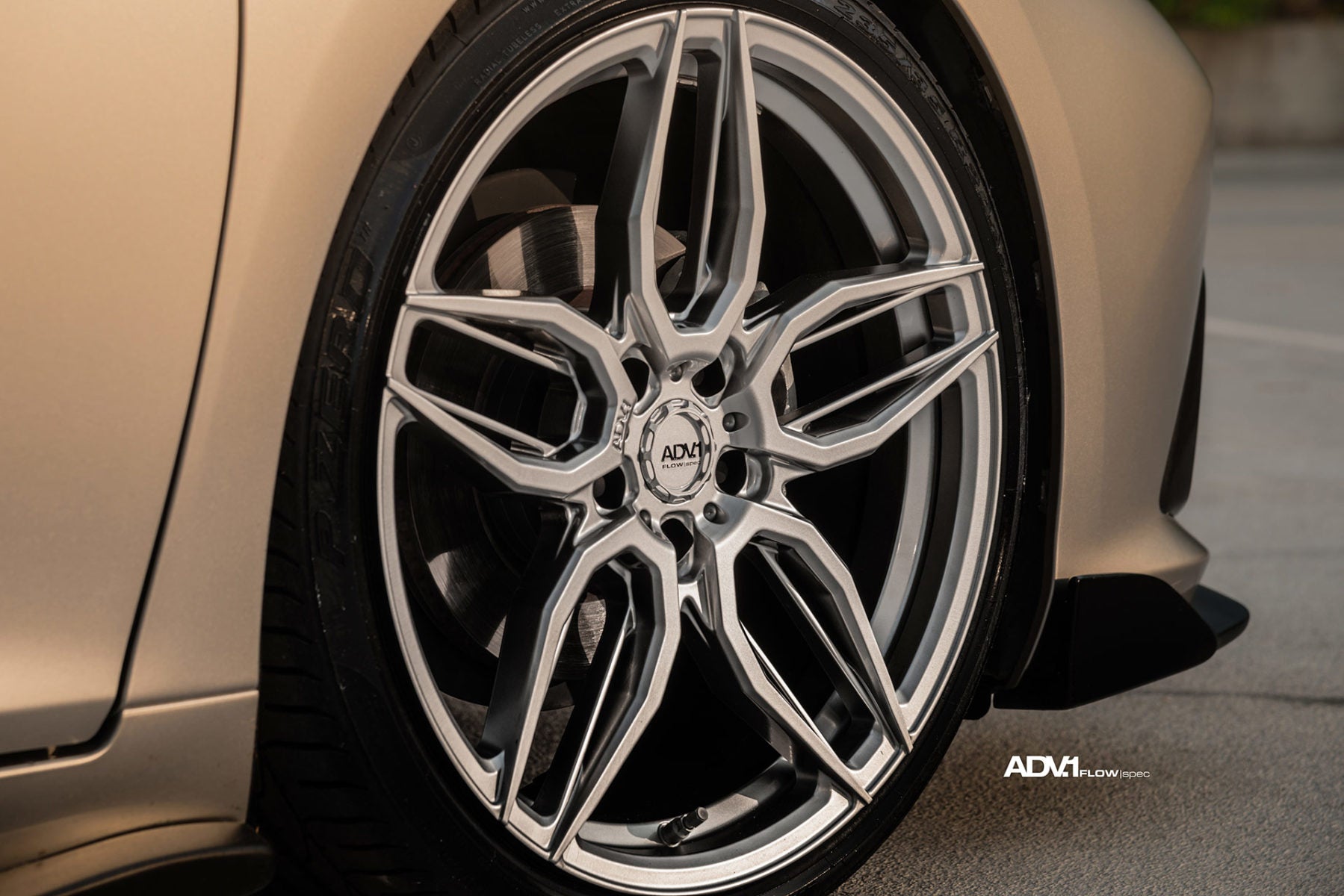 lexus ES350 F Sport- ADV.1 ADV005